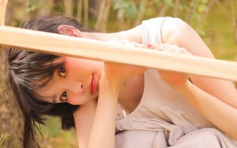 追女生两句箴言：别让自己觉得，你在追求她；别让她觉得，你在追求她