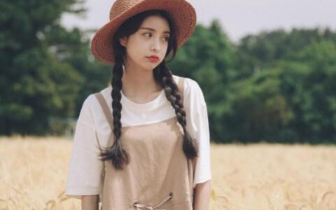 女生不理你了又不删你什么意思？女生说不理你了怎么回答？