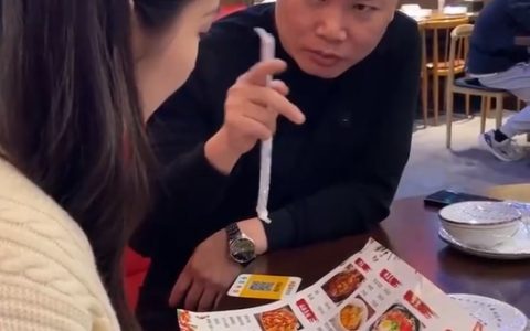 光头文撩妹语录：不要因为你的懦弱，导致两个人的寂寞