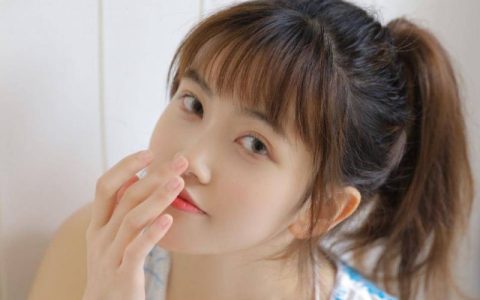 第一次和女生聊天怎么找话题？